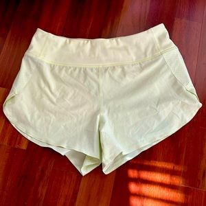 Athleta Run With It Short- Tequila Green